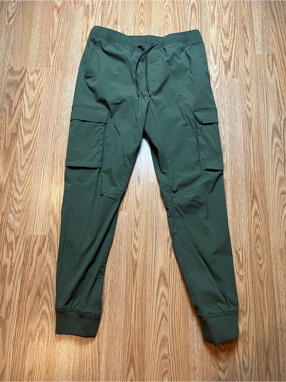 Men's H&M Slim Fit Olive Green Cargo Jogger Pants